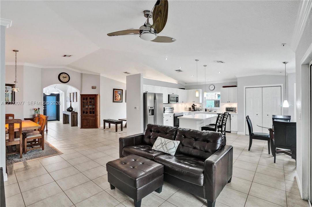 For Sale: $725,000 (3 beds, 2 baths, 1901 Square Feet)