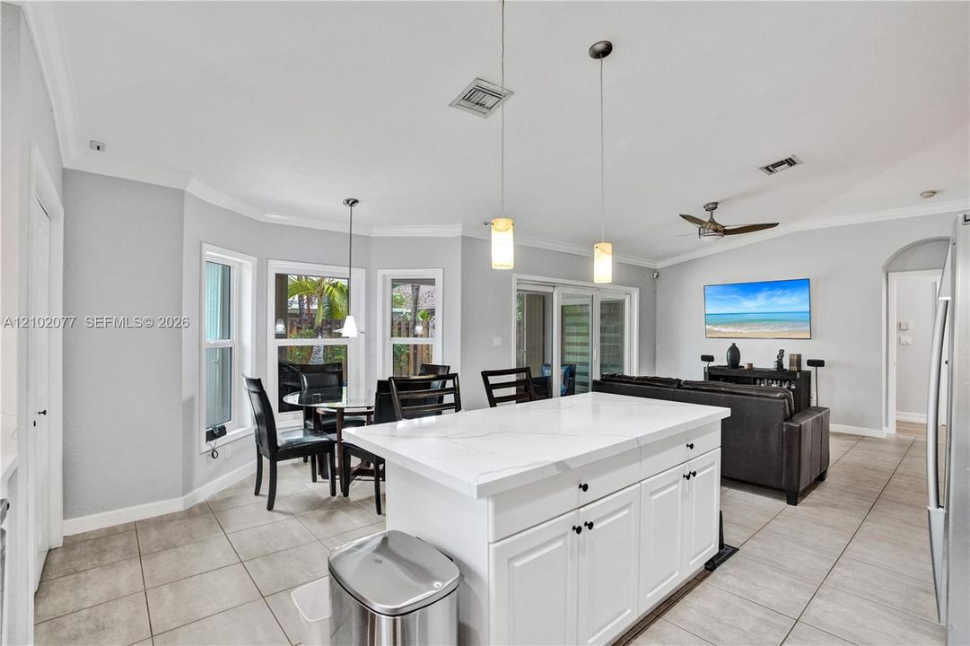 For Sale: $725,000 (3 beds, 2 baths, 1901 Square Feet)