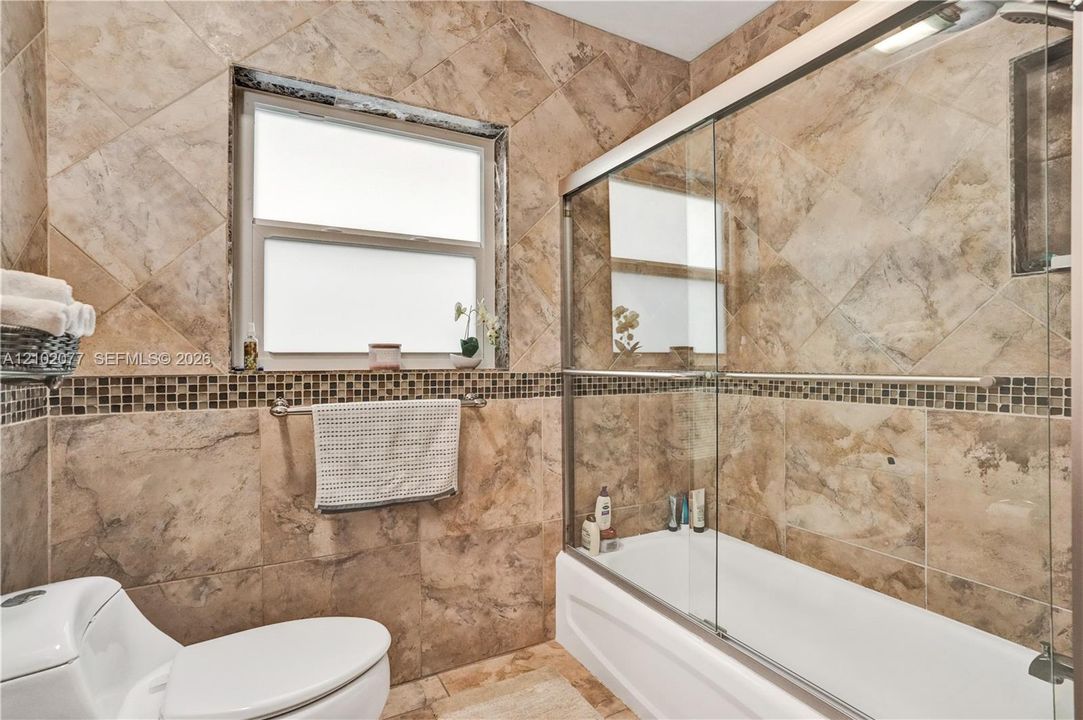 For Sale: $725,000 (3 beds, 2 baths, 1901 Square Feet)