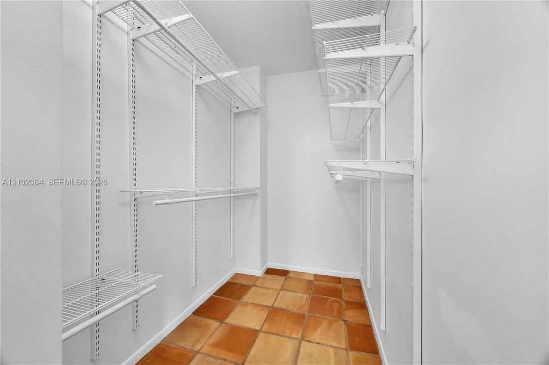 En Venta: $725,000 (2 camas, 2 baños, 1560 Pies cuadrados)