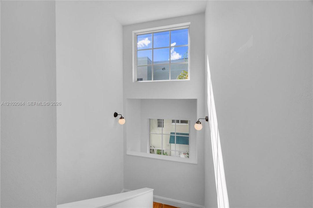 En Venta: $725,000 (2 camas, 2 baños, 1560 Pies cuadrados)