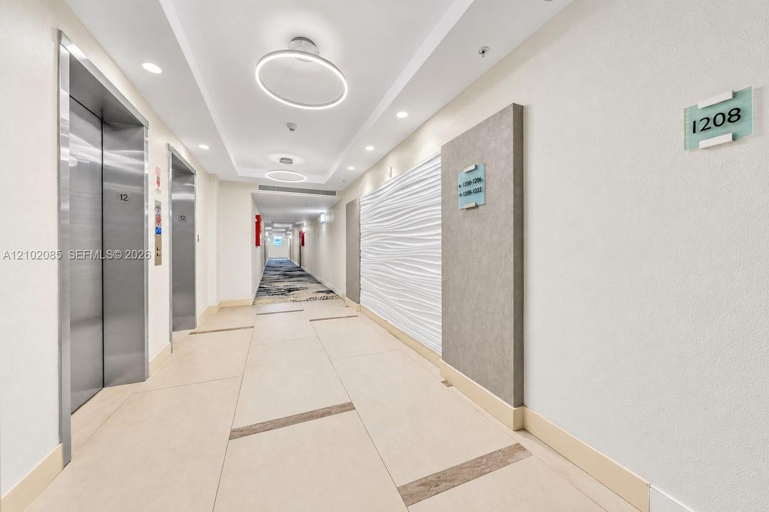 En Venta: $329,000 (1 camas, 1 baños, 906 Pies cuadrados)