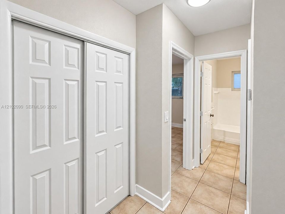 В аренду: $3,225 (3 спален, 2 ванн, 1410 Квадратных фут)