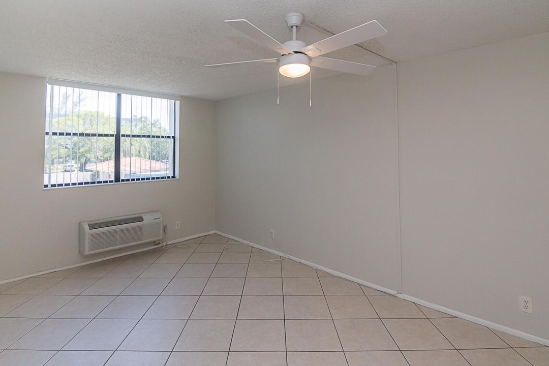2501 Riverside Drive 209_-8.jpg-2026-10-