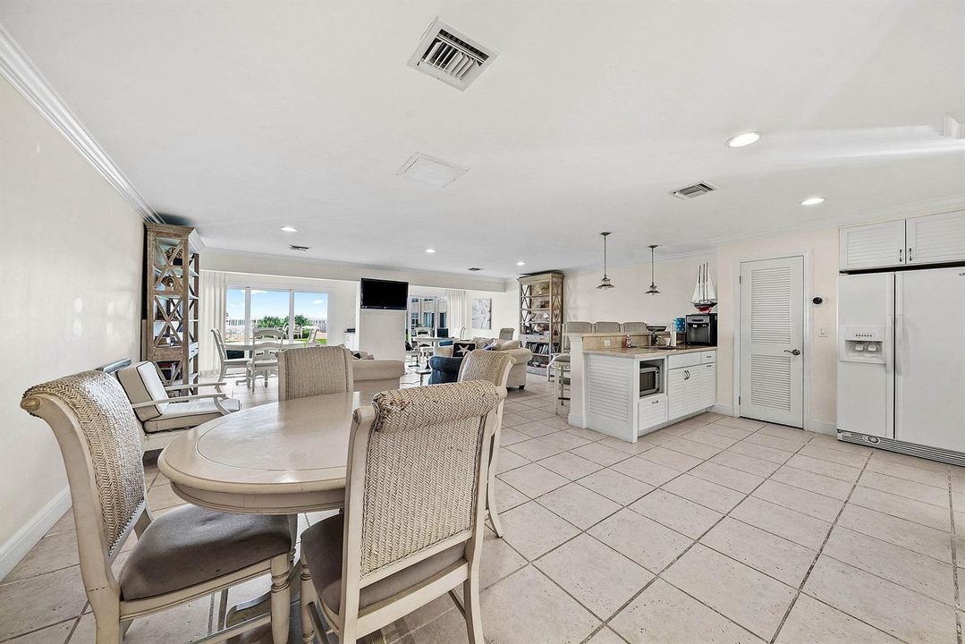3851 N Ocean Blvd - 311