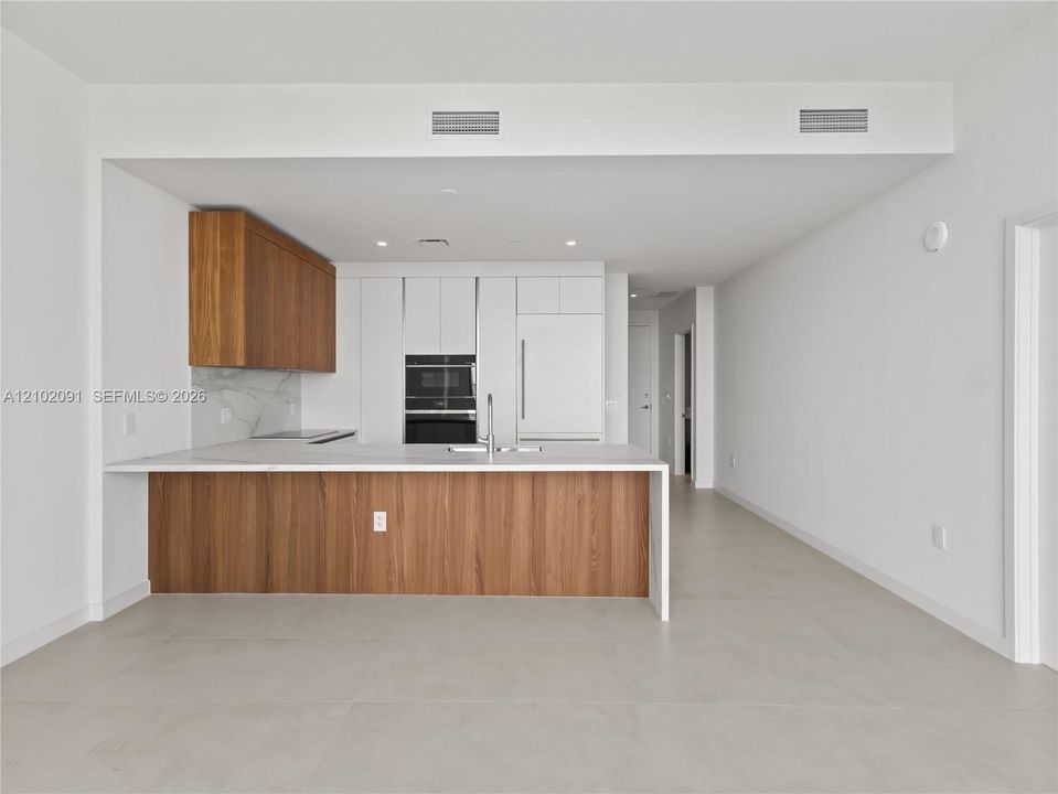 В аренду: $5,600 (1 спален, 2 ванн, 1060 Квадратных фут)