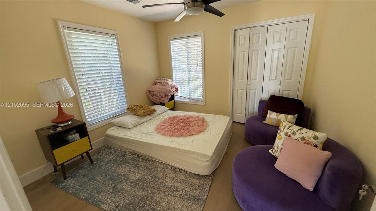 For Sale: $2,200,000 (3 beds, 2 baths, 1404 Square Feet)