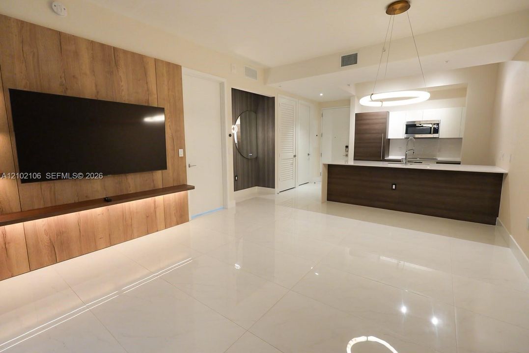 На продажу: $625,000 (1 спален, 1 ванн, 703 Квадратных фут)