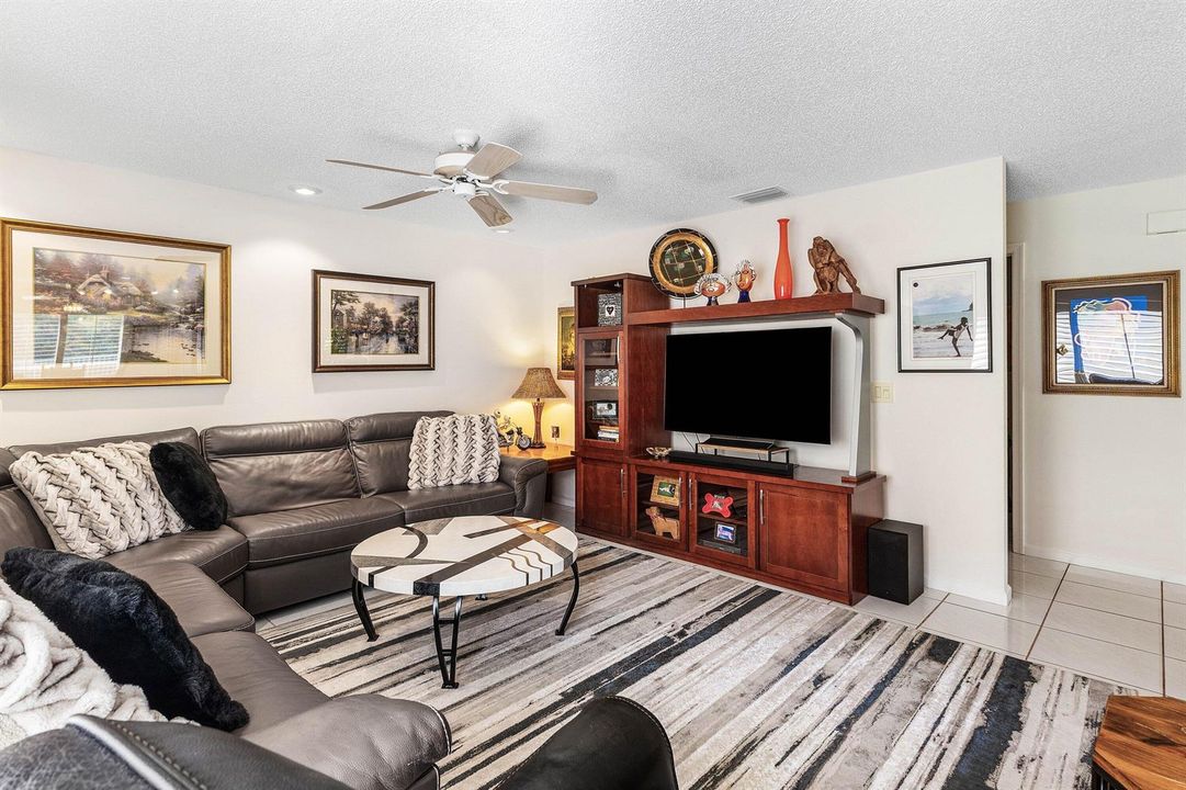 012-10378BuenaVenturaDrive-BocaRaton-FL-
