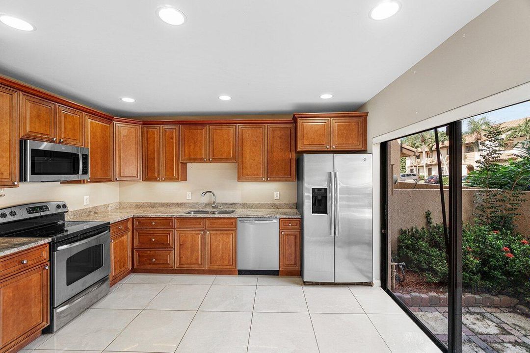 008-22068LasBrisasCircle-BocaRaton-FL-33