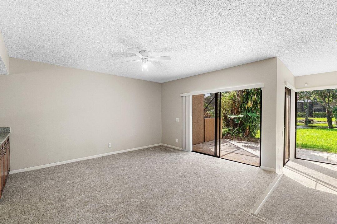 015-22068LasBrisasCircle-BocaRaton-FL-33