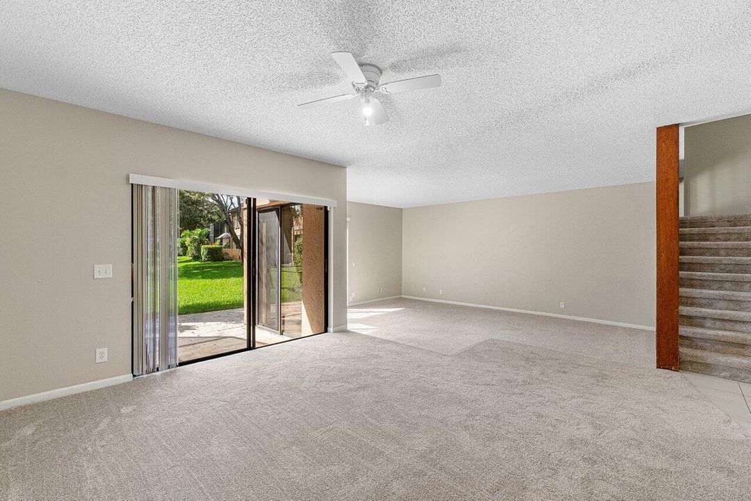 016-22068LasBrisasCircle-BocaRaton-FL-33