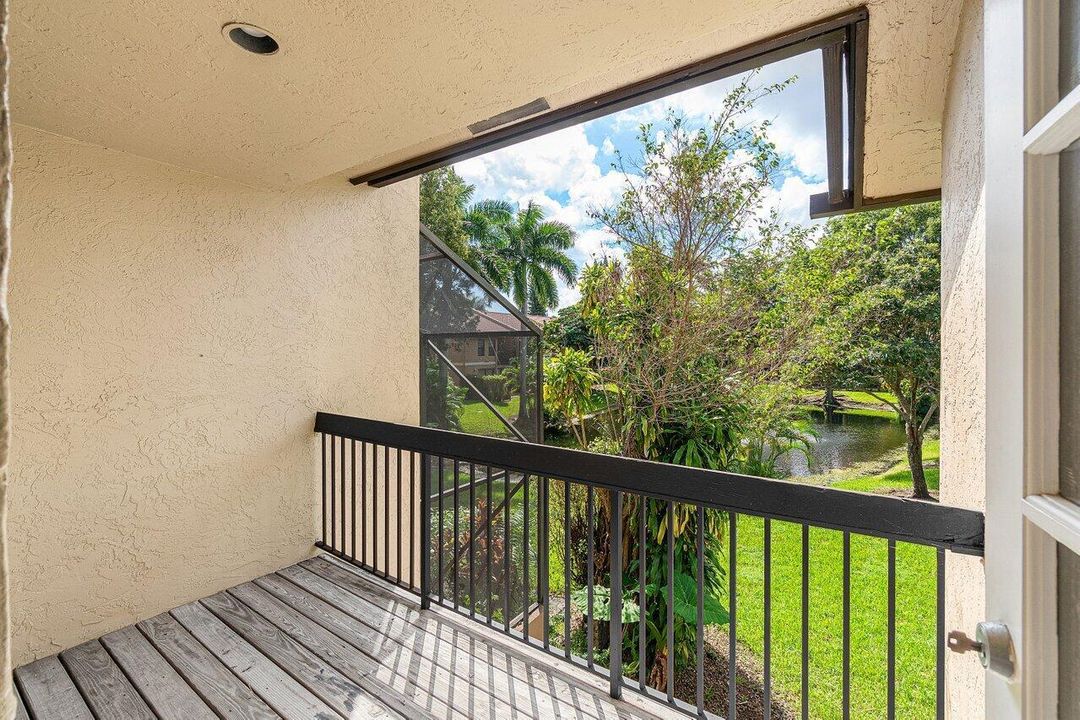 035-22068LasBrisasCircle-BocaRaton-FL-33