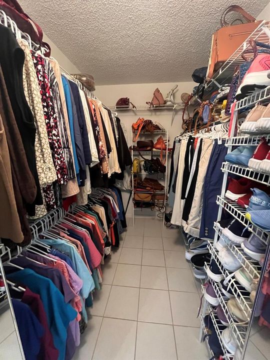 walk-in closet