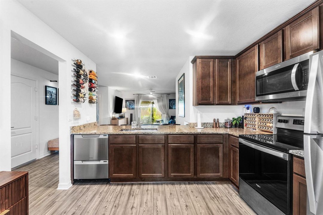 008-3758SouthwestDarwinBoulevard-PortStL