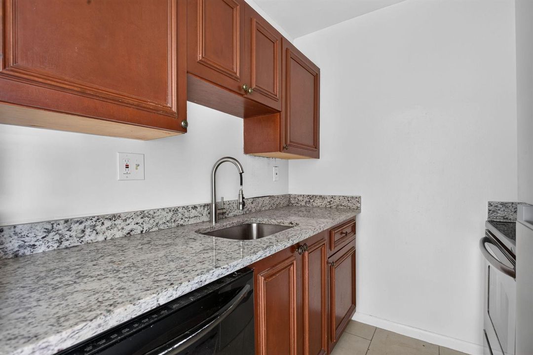 22-web-or-mls-2160-22