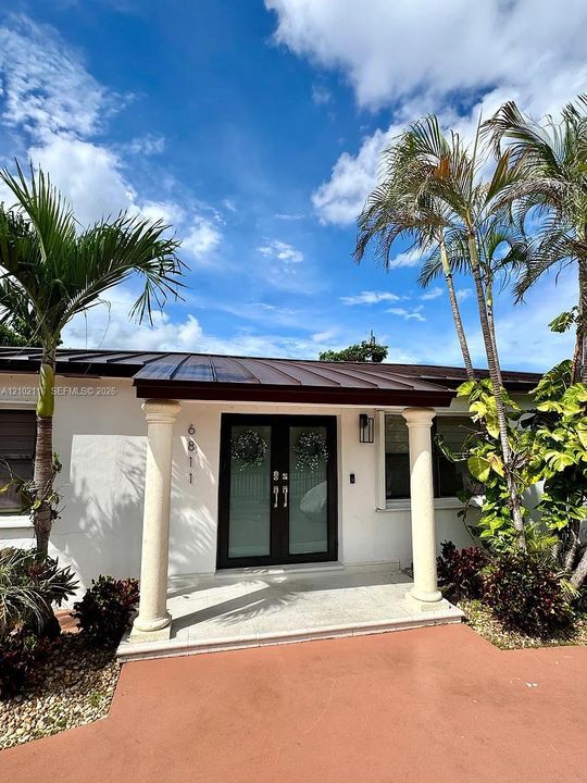 For Rent: $4,500 (3 beds, 2 baths, 2156 Square Feet)
