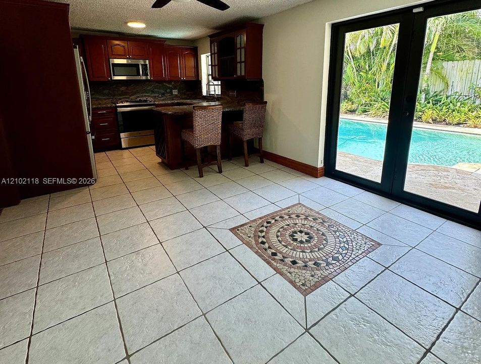 For Rent: $4,500 (3 beds, 2 baths, 2156 Square Feet)