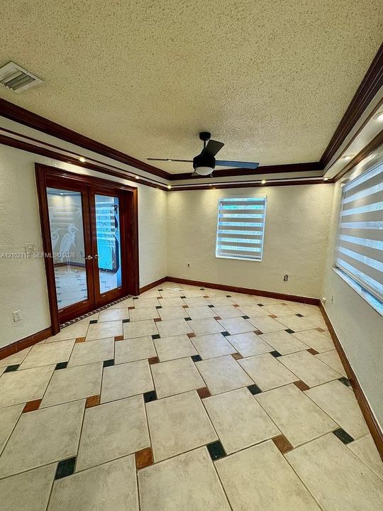 For Rent: $4,500 (3 beds, 2 baths, 2156 Square Feet)