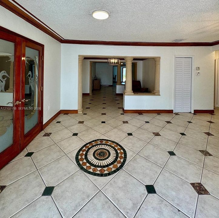 For Rent: $4,500 (3 beds, 2 baths, 2156 Square Feet)