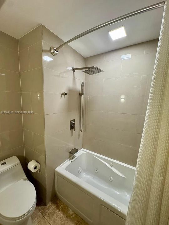 For Rent: $4,500 (3 beds, 2 baths, 2156 Square Feet)
