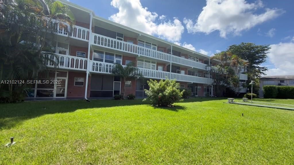 На продажу: $165,000 (1 спален, 1 ванн, 650 Квадратных фут)