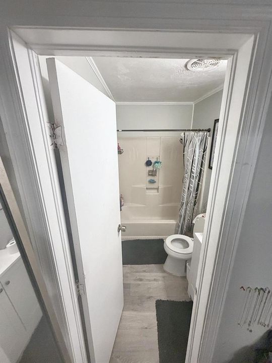07-Bathroom-2