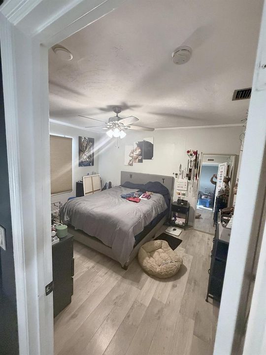 05-Primary-Bedroom
