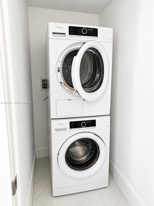 En Venta: $850,000 (2 camas, 2 baños, 1463 Pies cuadrados)