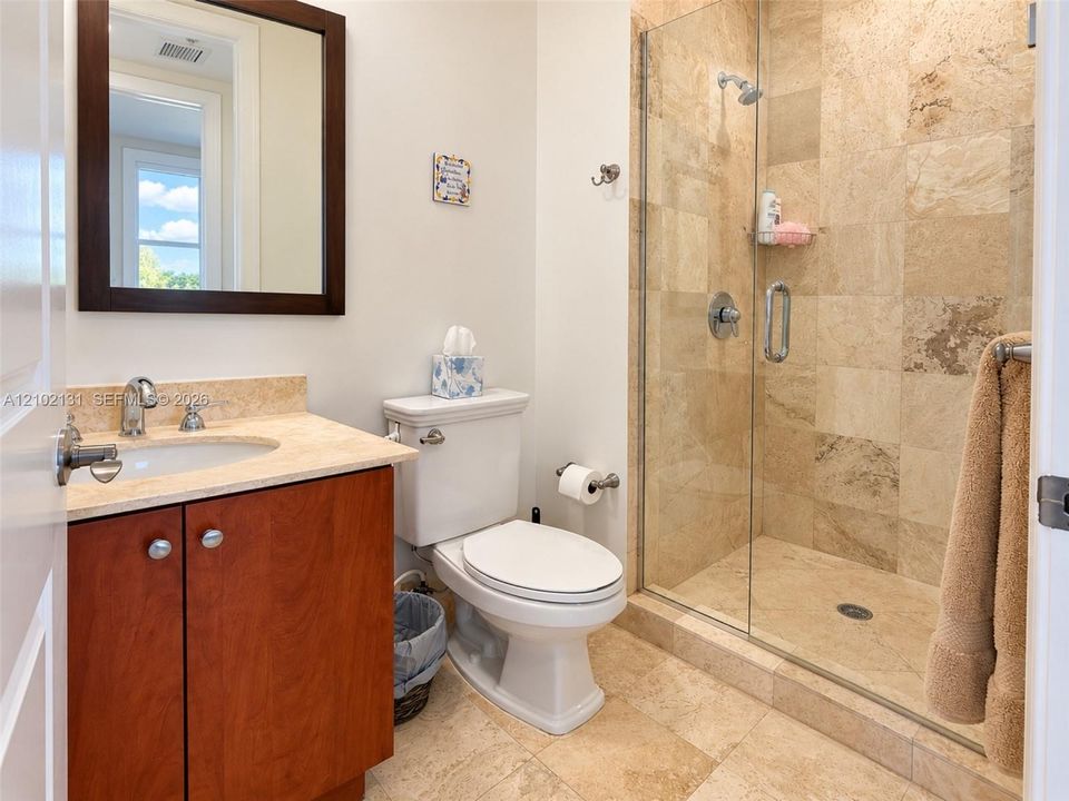 For Sale: $699,000 (2 beds, 2 baths, 1174 Square Feet)