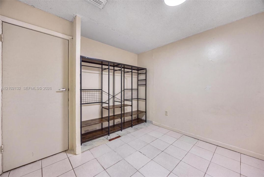 На продажу: $399,000 (3 спален, 2 ванн, 1410 Квадратных фут)