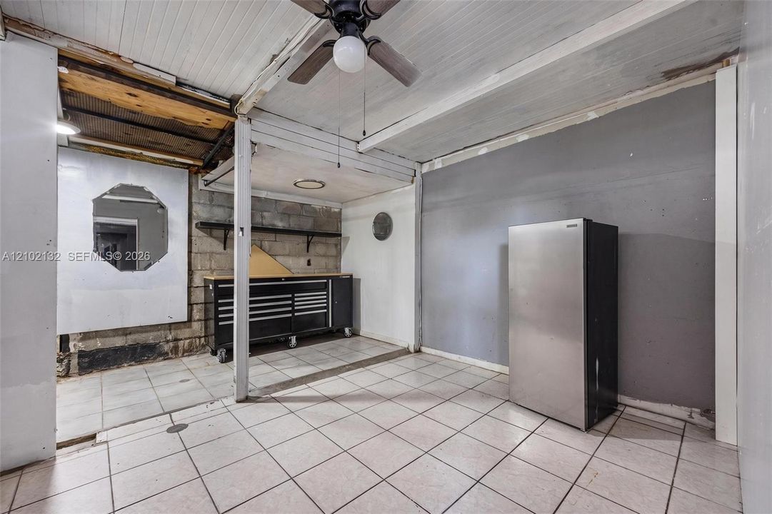 На продажу: $399,000 (3 спален, 2 ванн, 1410 Квадратных фут)