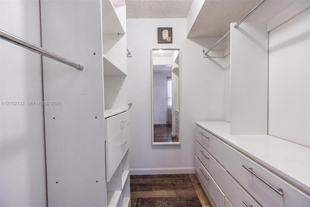На продажу: $399,000 (3 спален, 2 ванн, 1410 Квадратных фут)