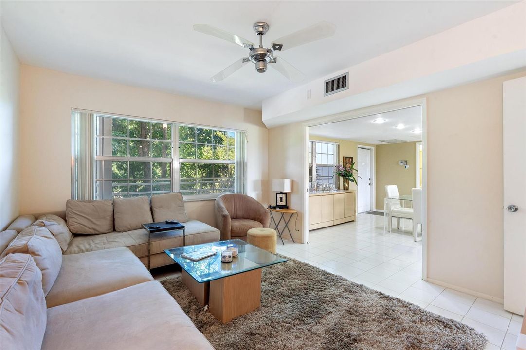 13-3980 Oaks Clubhouse Drive #411 Pompan