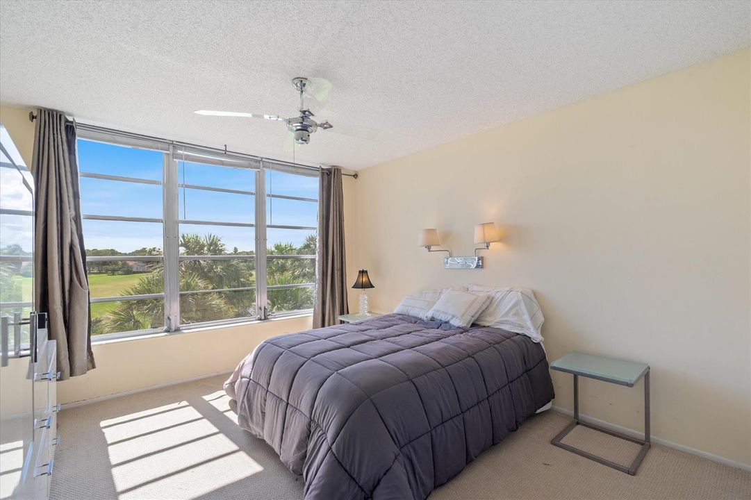19-3980 Oaks Clubhouse Drive #411 Pompan