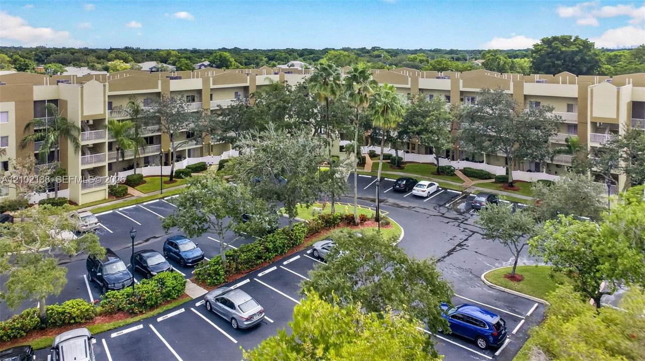 For Sale: $209,900 (2 beds, 2 baths, 1469 Square Feet)