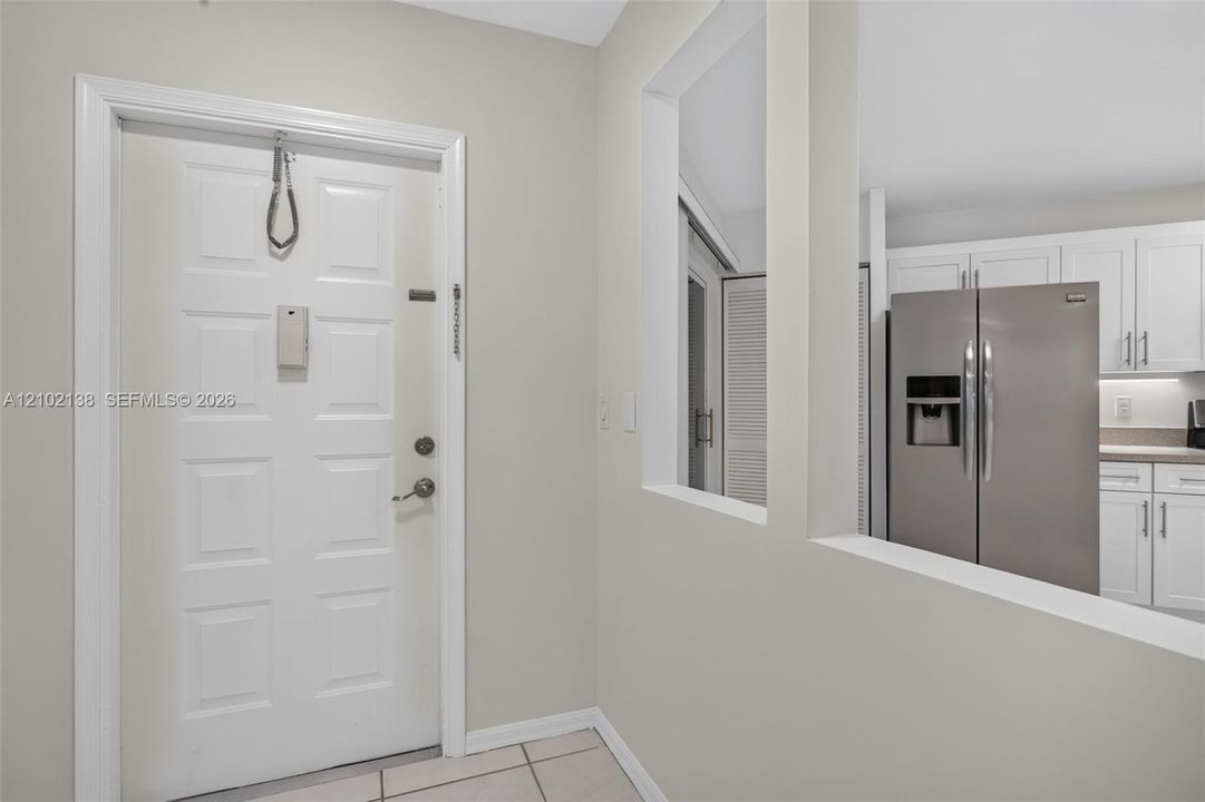 For Sale: $209,900 (2 beds, 2 baths, 1469 Square Feet)