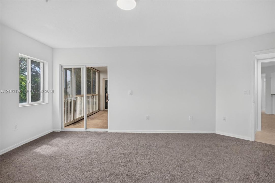 For Sale: $209,900 (2 beds, 2 baths, 1469 Square Feet)