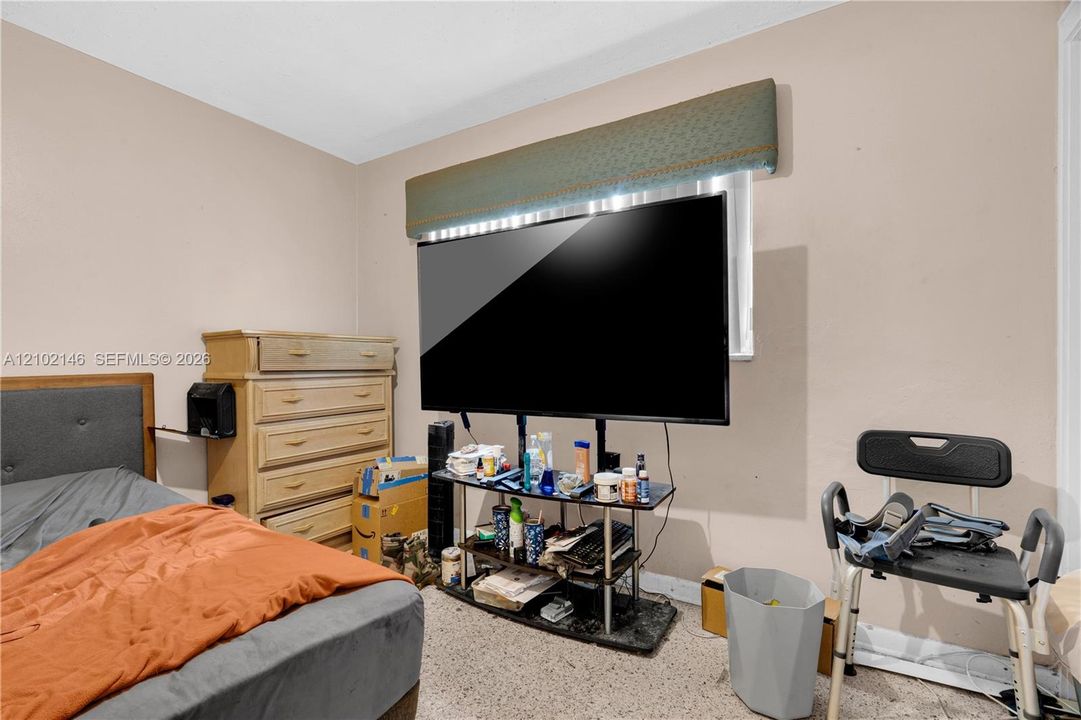 En Venta: $550,000 (3 camas, 2 baños, 1310 Pies cuadrados)