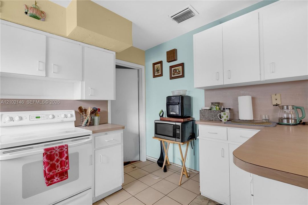 En Venta: $550,000 (3 camas, 2 baños, 1310 Pies cuadrados)