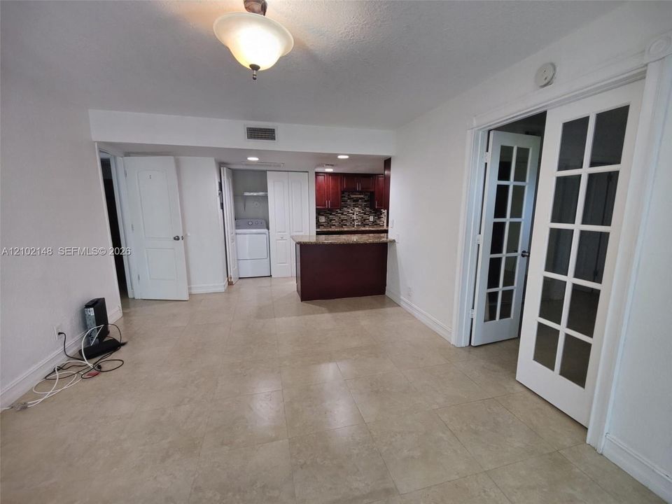 En Venta: $225,000 (2 camas, 2 baños, 770 Pies cuadrados)