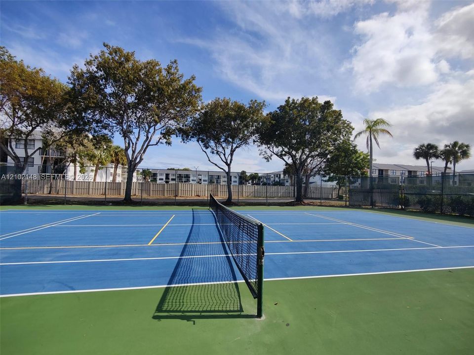 En Venta: $225,000 (2 camas, 2 baños, 770 Pies cuadrados)