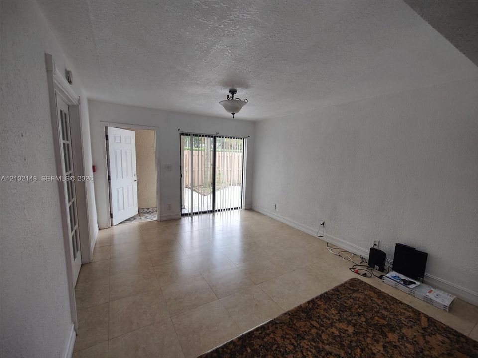 En Venta: $225,000 (2 camas, 2 baños, 770 Pies cuadrados)