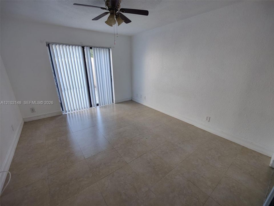 En Venta: $225,000 (2 camas, 2 baños, 770 Pies cuadrados)