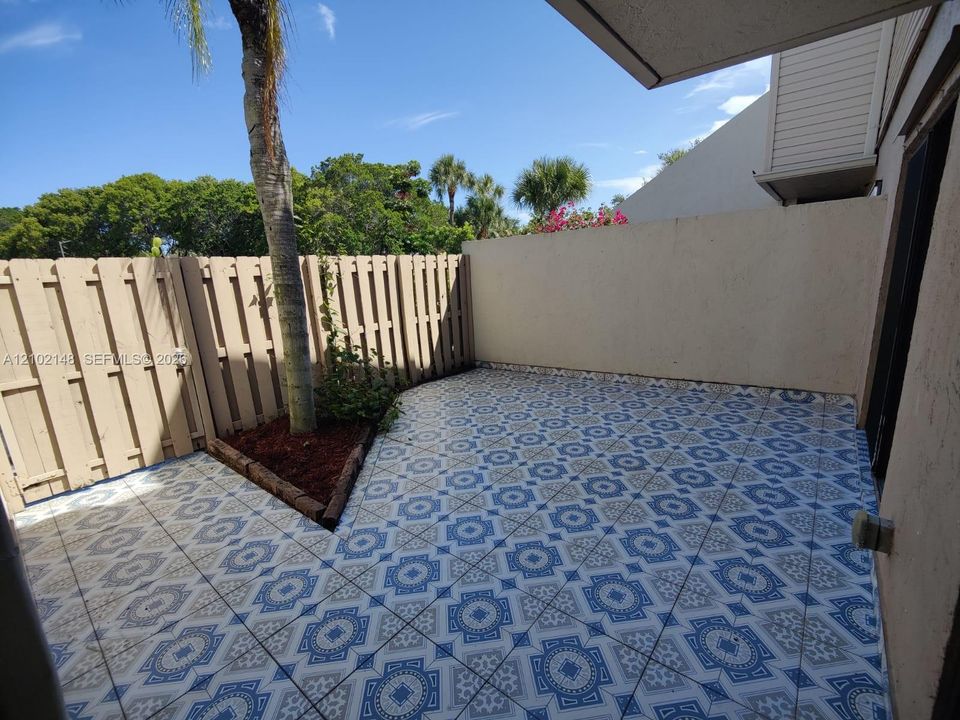En Venta: $225,000 (2 camas, 2 baños, 770 Pies cuadrados)