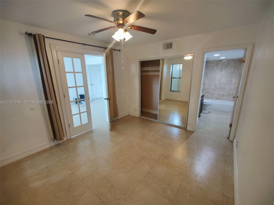 En Venta: $225,000 (2 camas, 2 baños, 770 Pies cuadrados)