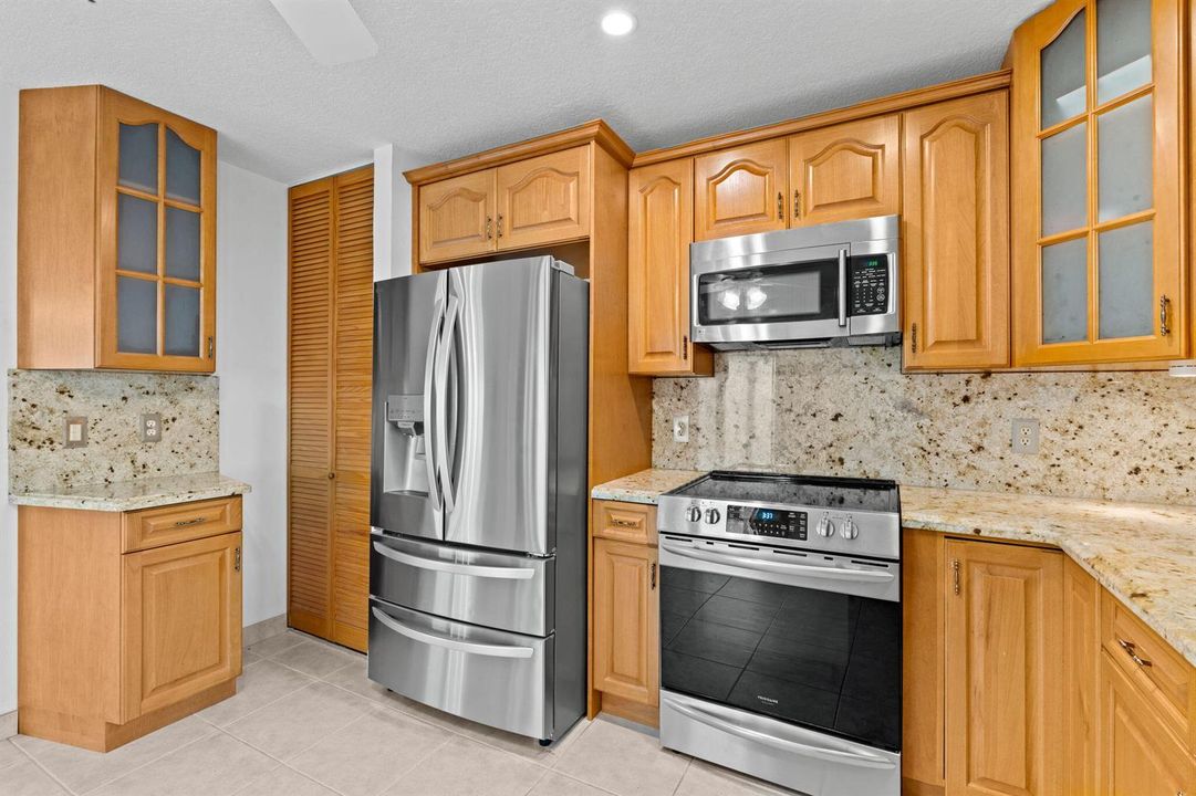 23-web-or-mls-A7407608