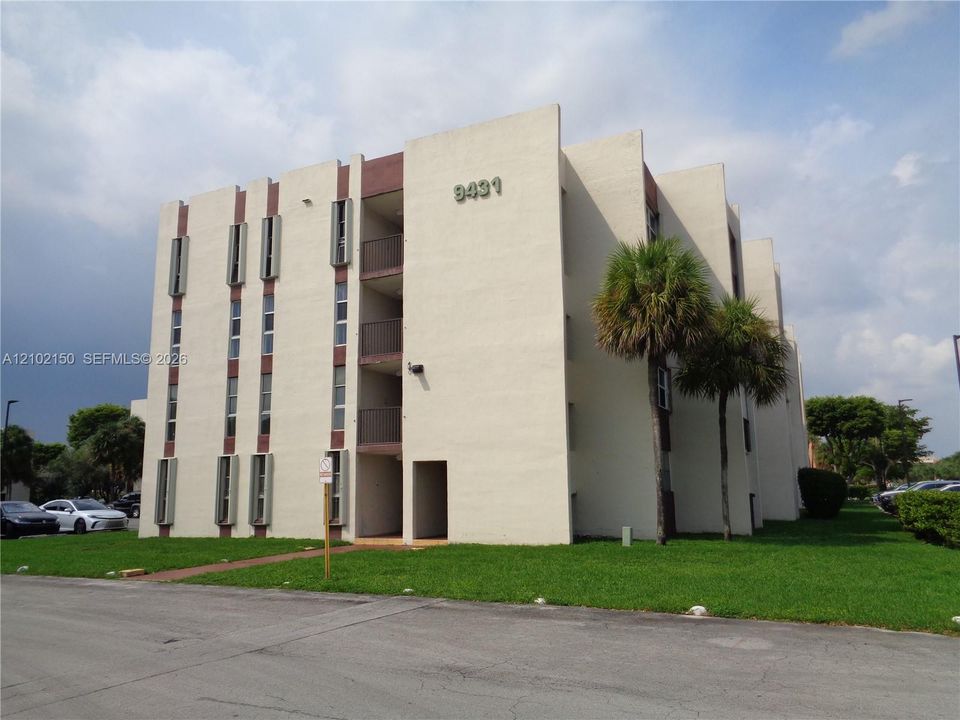 9431 Building