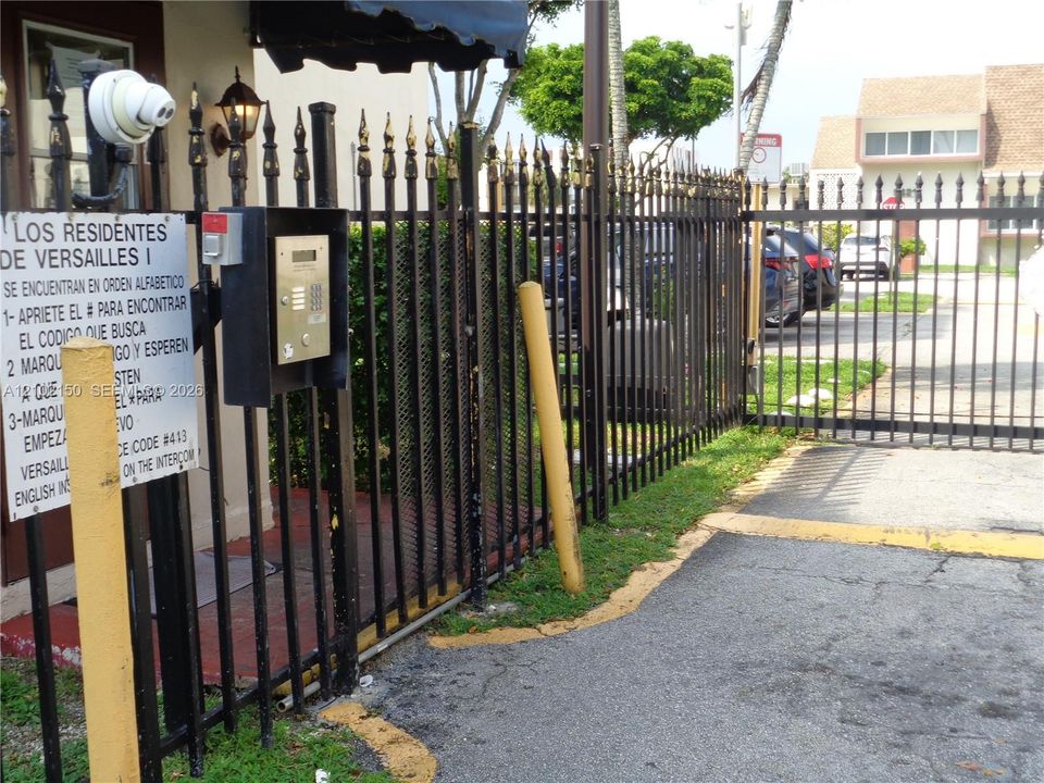 Guard Gate