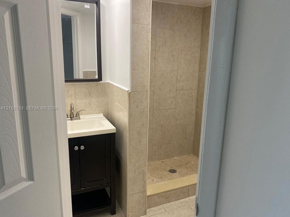 В аренду: $1,895 (2 спален, 2 ванн, 949 Квадратных фут)